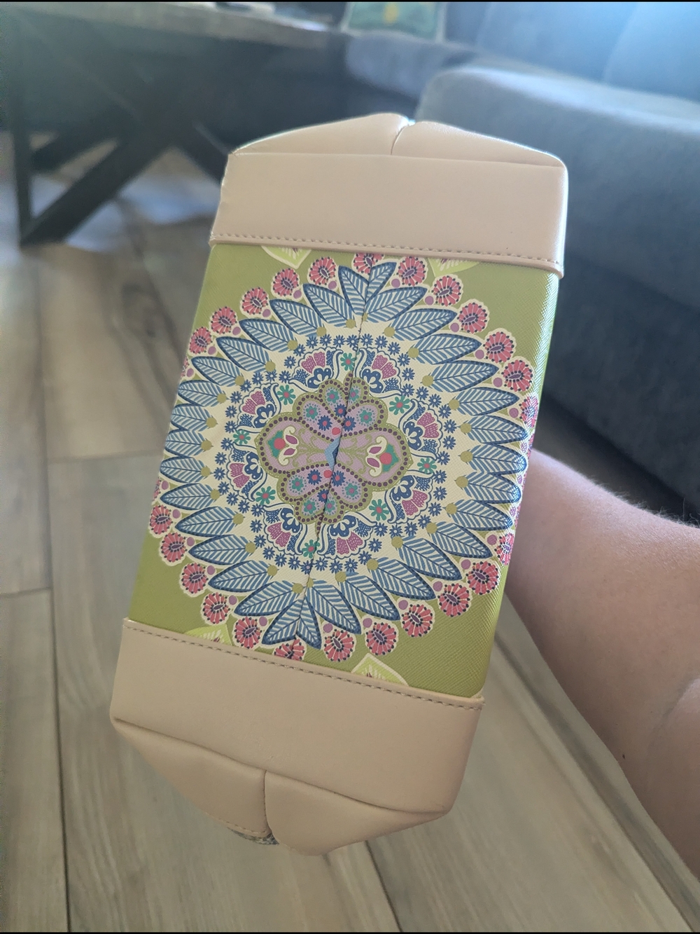 Spartina 449 Green Floral Mandala Tote with Cream Trim - Picture 4 of 7